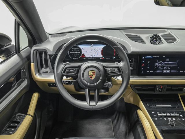 2024 Porsche Cayenne Coupe - 23076211 - 16