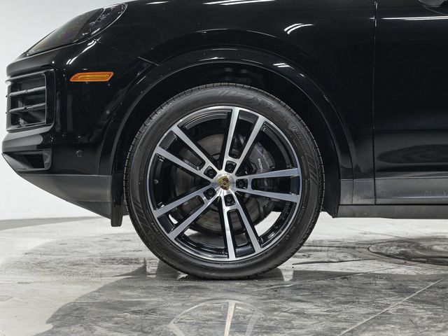 2024 Porsche Cayenne Coupe - 23076211 - 2