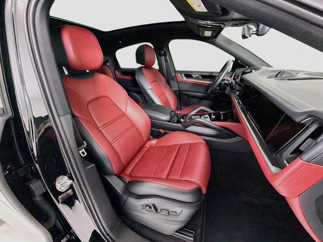 2024 Porsche Cayenne Coupe - 23087446 - 28