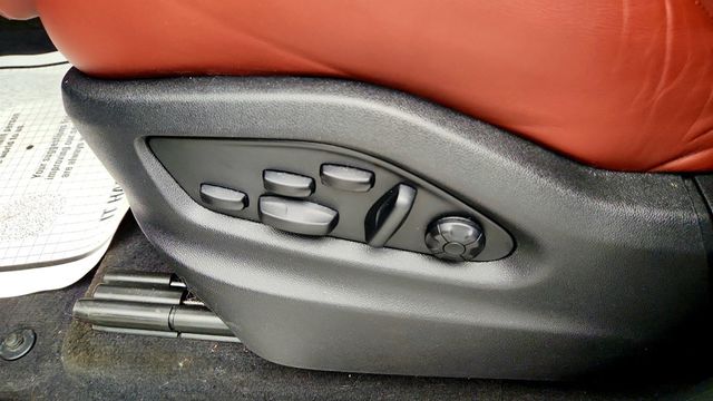 2024 Porsche Cayenne Coupe w/ Premium Pkg Plus, PDCC & Air Suspension - 23044973 - 10