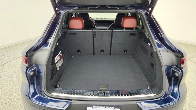 2024 Porsche Cayenne Coupe w/ Premium Pkg Plus, PDCC & Air Suspension - 23044973 - 20
