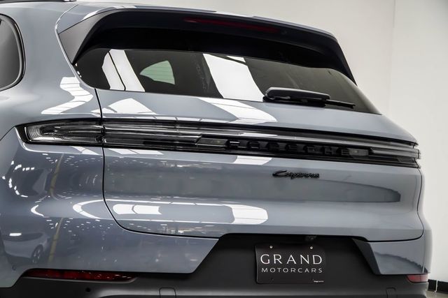 2024 Porsche Cayenne E-Hybrid - 23066607 - 18