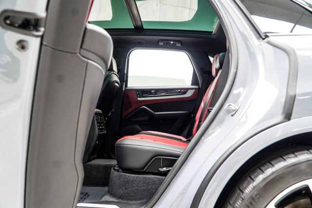 2024 Porsche Cayenne E-Hybrid - 23066607 - 50