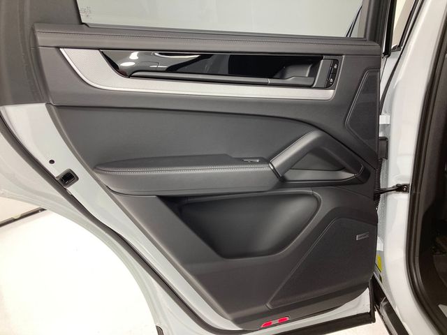 2024 Porsche Cayenne E-Hybrid - 22978817 - 14