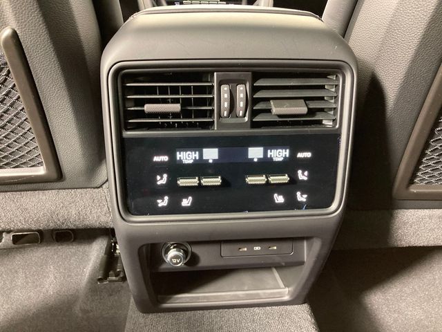 2024 Porsche Cayenne E-Hybrid - 22978817 - 16
