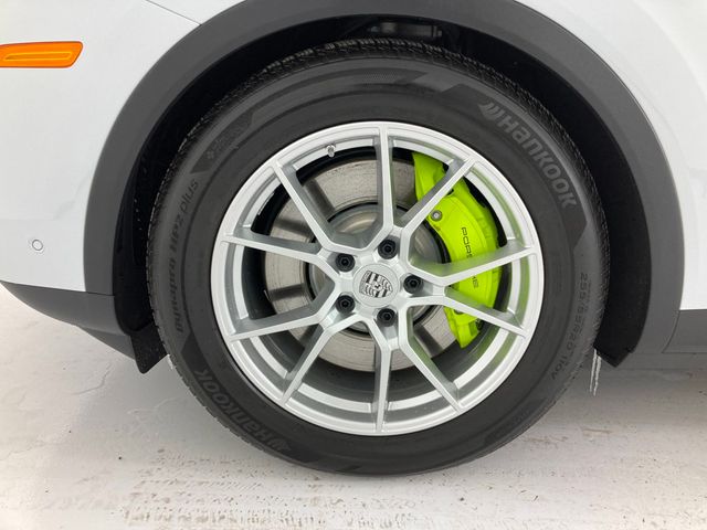 2024 Porsche Cayenne E-Hybrid - 22978817 - 30