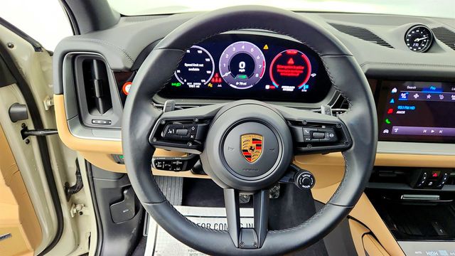 2024 Porsche Cayenne E-Hybrid with Premium Package Plus & Adaptive Air Suspension - 22977815 - 12
