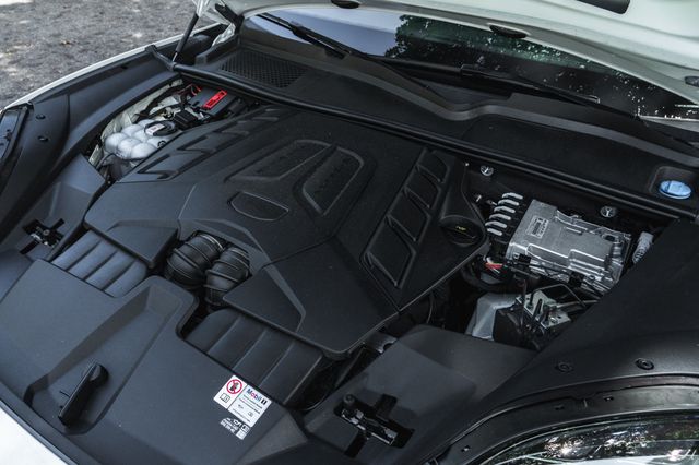 2024 Porsche Cayenne S Coupe - 23046246 - 28
