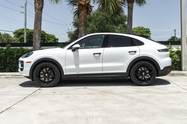 2024 Porsche Cayenne S Coupe - 23046246 - 2