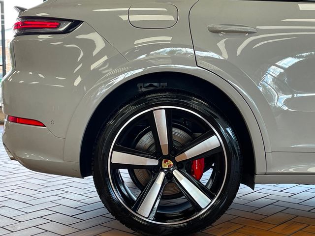 2024 Porsche Cayenne Turbo E-Hybrid Coupe - 23040325 - 11