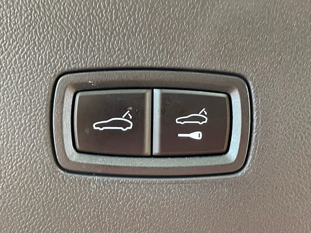 2024 Porsche Cayenne Turbo E-Hybrid Coupe - 23040325 - 25