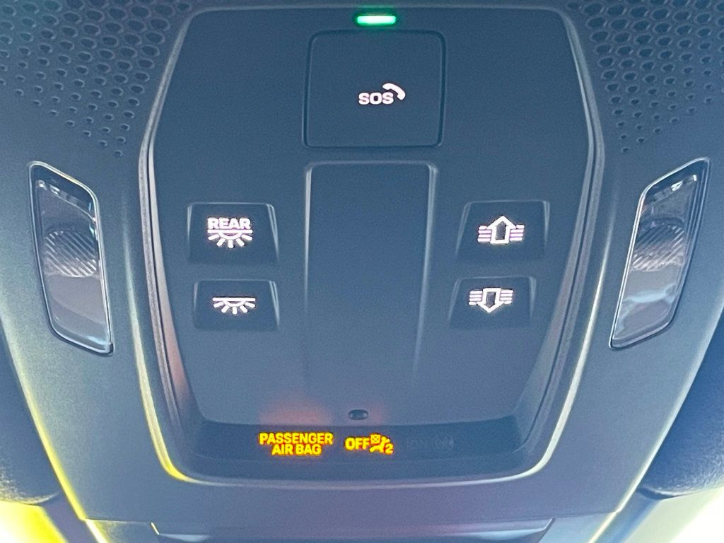 2024 Porsche Cayenne Turbo E-Hybrid Coupe - 23040325 - 43