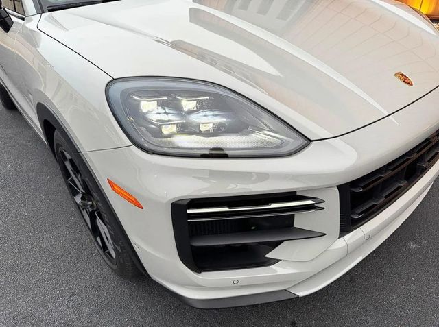 2024 Porsche Cayenne Turbo GT Coupe - 22938494 - 19