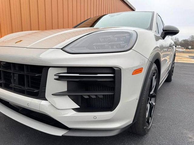 2024 Porsche Cayenne Turbo GT Coupe - 22938494 - 23