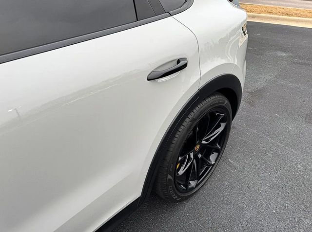 2024 Porsche Cayenne Turbo GT Coupe - 22938494 - 29