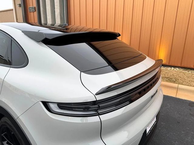 2024 Porsche Cayenne Turbo GT Coupe - 22938494 - 34