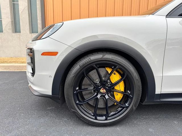 2024 Porsche Cayenne Turbo GT Coupe - 22938494 - 44