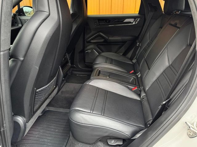 2024 Porsche Cayenne Turbo GT Coupe - 22938494 - 50