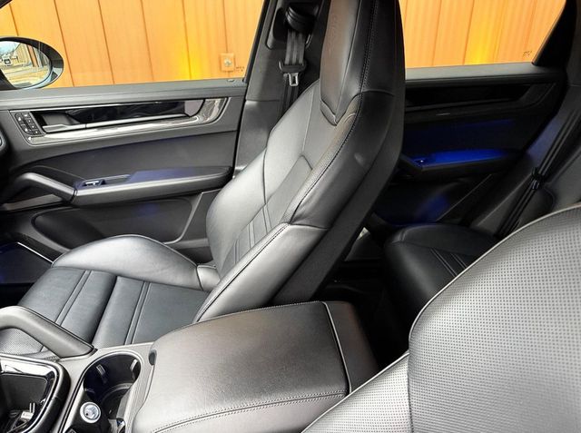 2024 Porsche Cayenne Turbo GT Coupe - 22938494 - 54