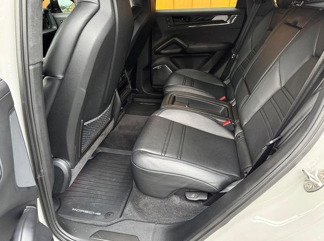 2024 Porsche Cayenne Turbo GT Coupe - 22938494 - 60
