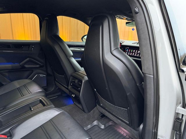 2024 Porsche Cayenne Turbo GT Coupe - 22938494 - 63