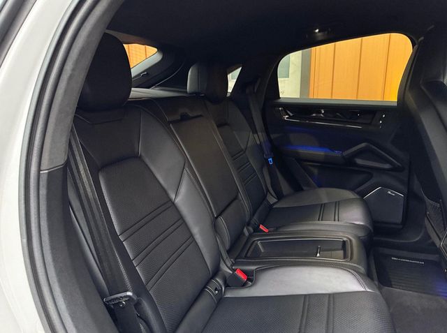 2024 Porsche Cayenne Turbo GT Coupe - 22938494 - 66