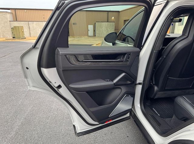 2024 Porsche Cayenne Turbo GT Coupe - 22938494 - 82