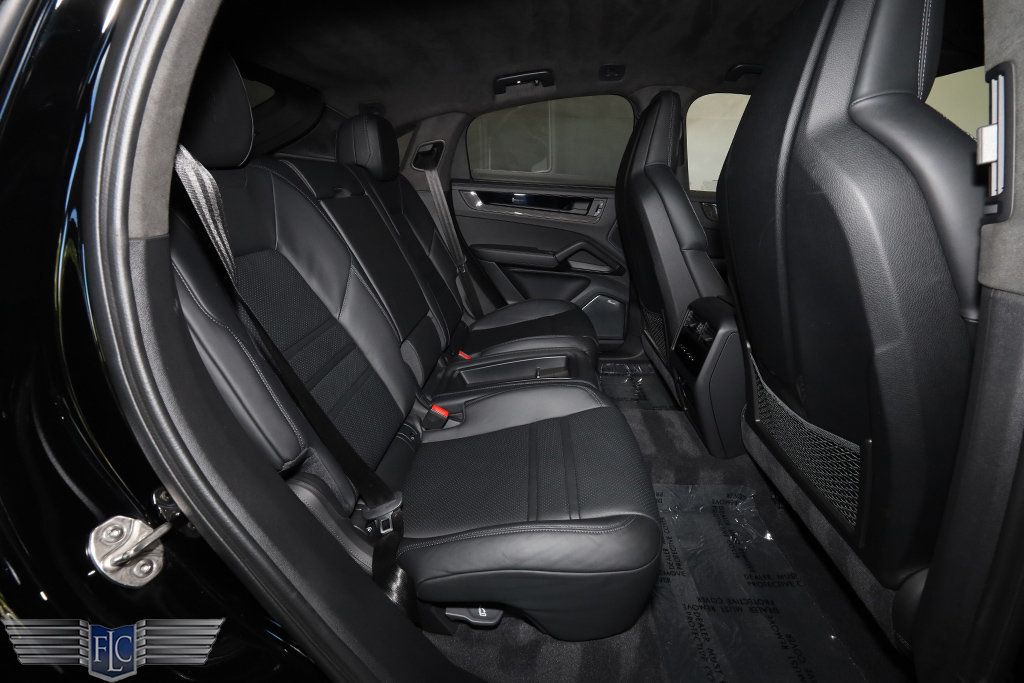 2024 Porsche Cayenne Turbo GT Coupe - 22937099 - 19