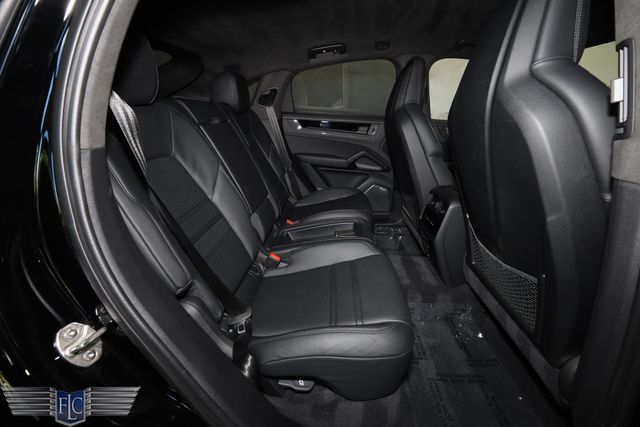 2024 Porsche Cayenne Turbo GT Coupe - 22937099 - 19