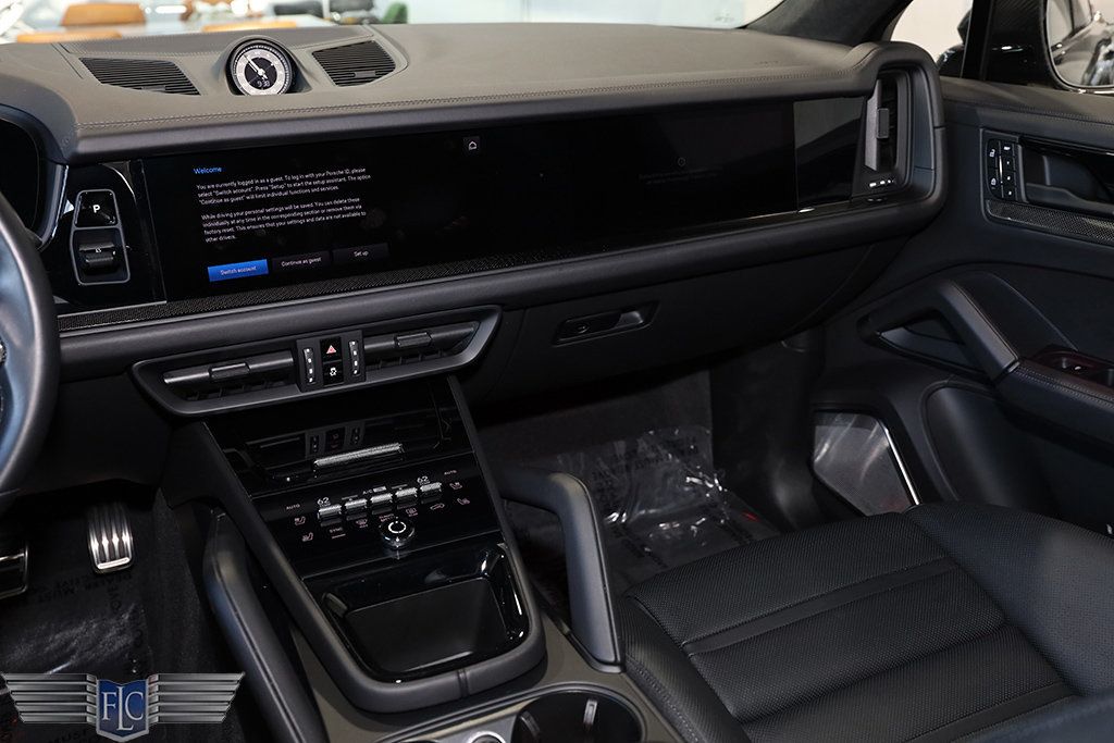 2024 Porsche Cayenne Turbo GT Coupe - 22937099 - 27