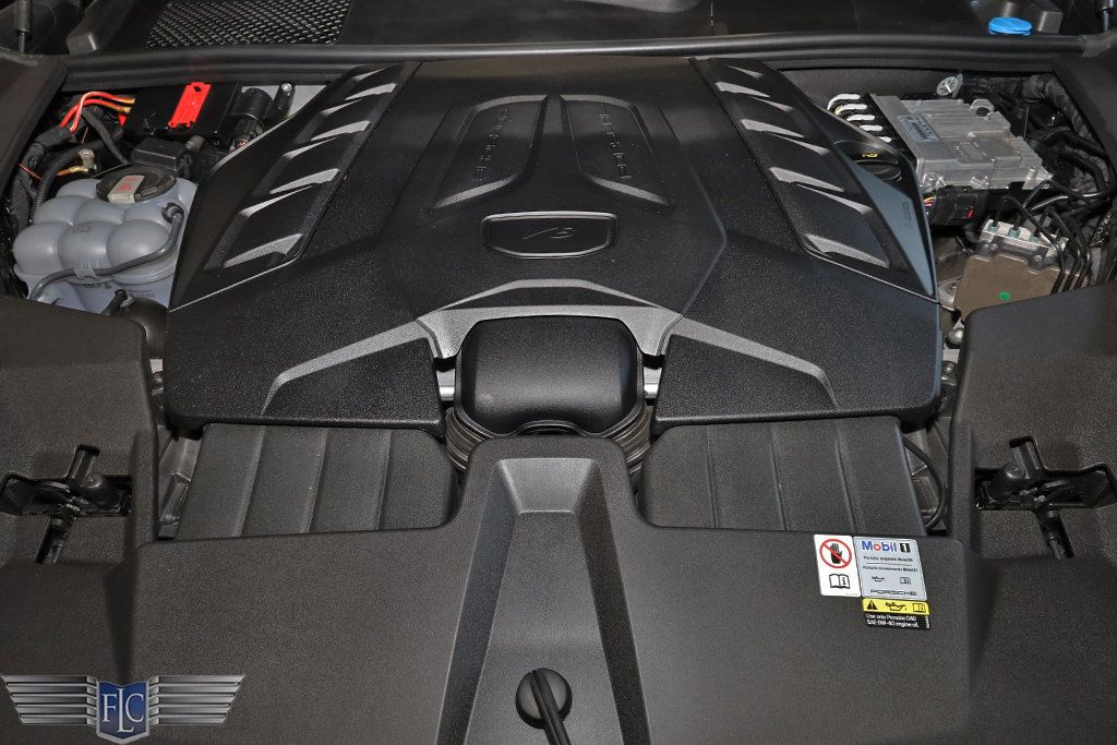 2024 Porsche Cayenne Turbo GT Coupe - 22937099 - 43