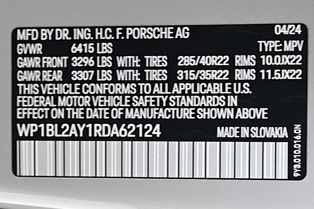 2024 Porsche Cayenne Coupe S - 22931293 - 30
