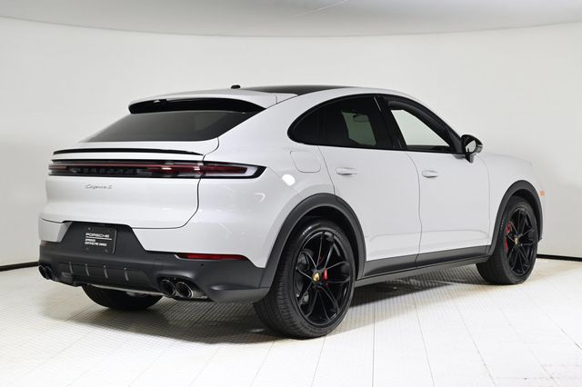 2024 Porsche Cayenne Coupe S - 22931293 - 6