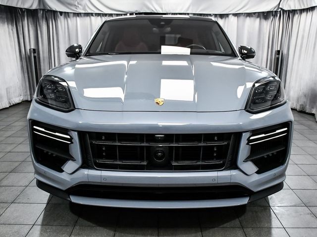 2024 Porsche Cayenne Coupe Turbo GT photo 2