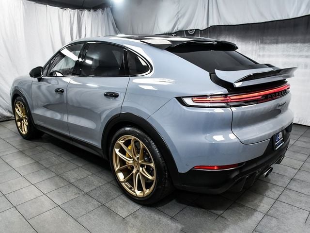 2024 Porsche Cayenne Coupe Turbo GT photo 4