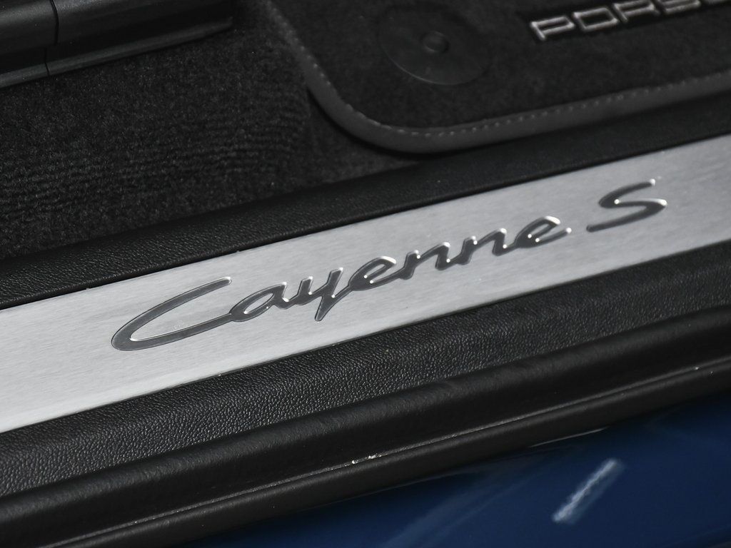 2024 Porsche Cayenne E-Hybrid S photo 15