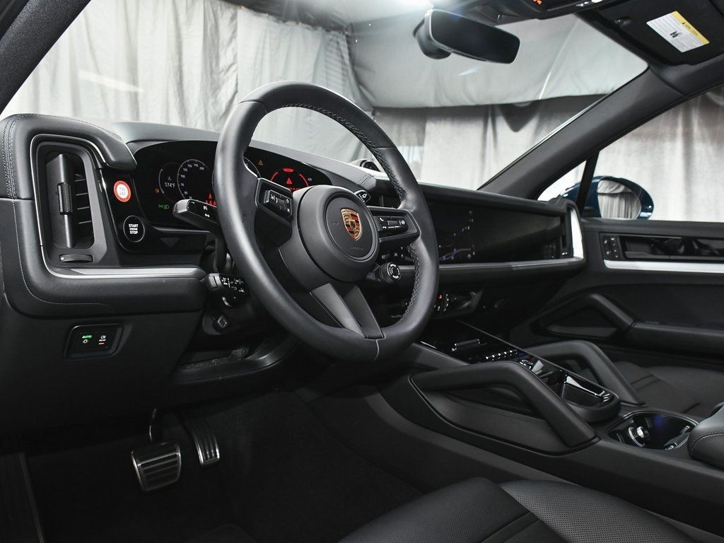 2024 Porsche Cayenne E-Hybrid S photo 20