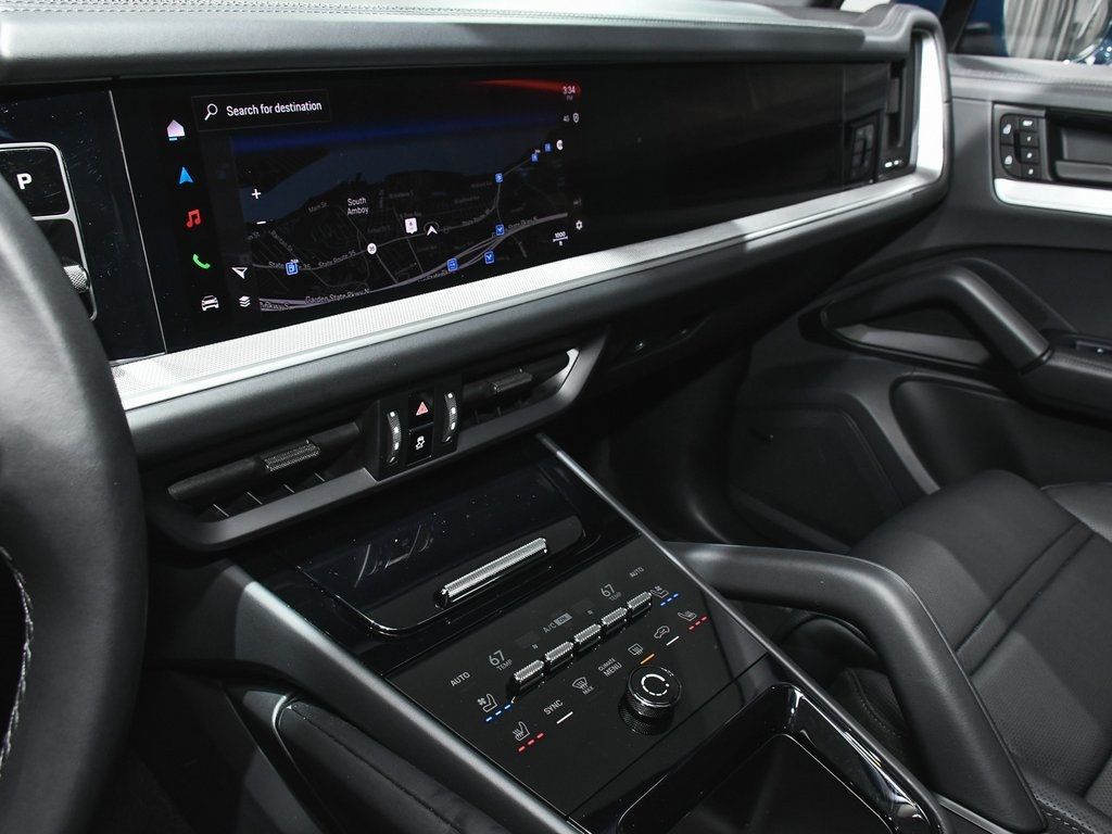 2024 Porsche Cayenne E-Hybrid S photo 42