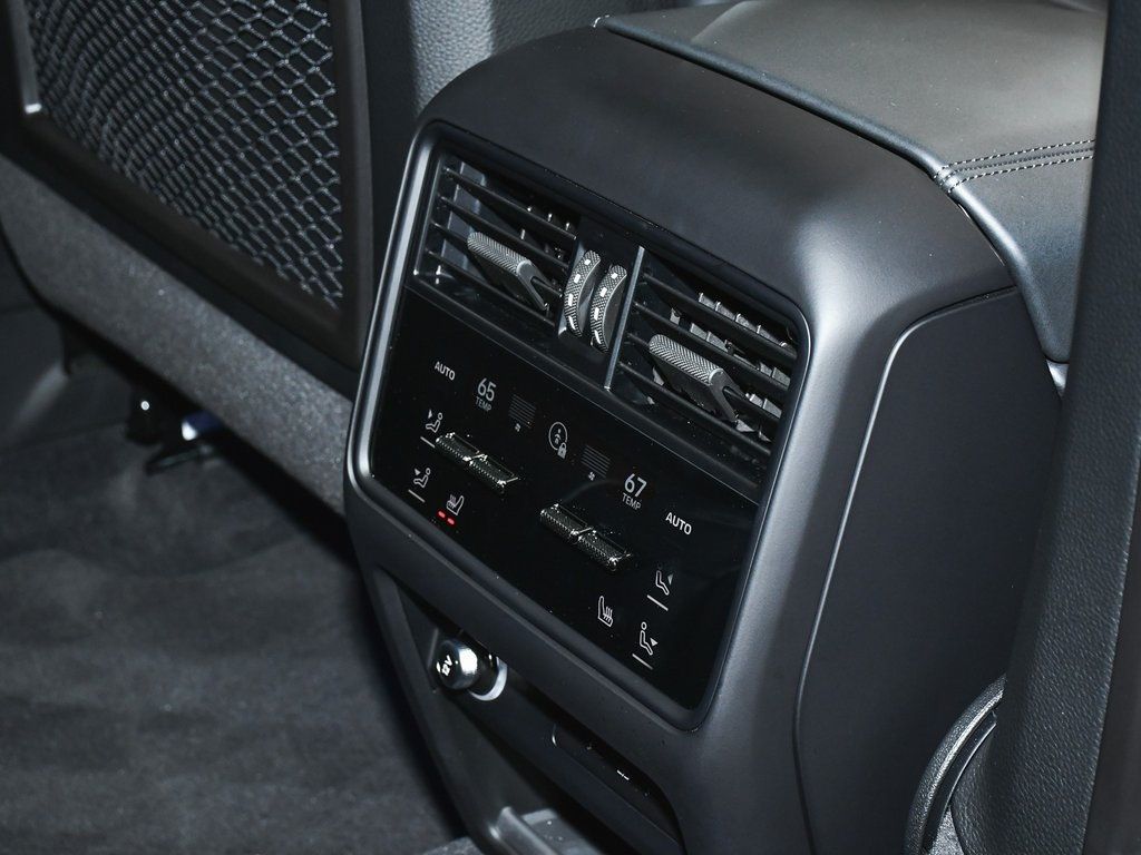 2024 Porsche Cayenne E-Hybrid S photo 53
