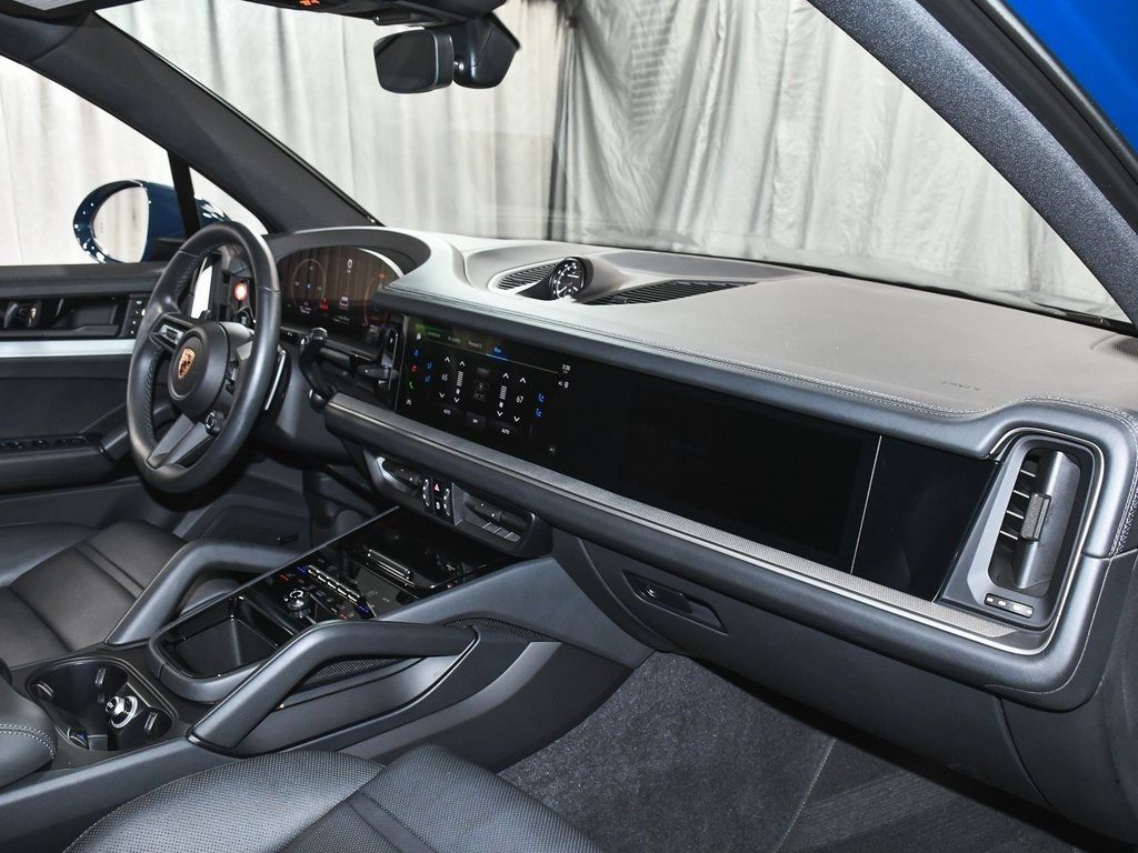 2024 Porsche Cayenne E-Hybrid S photo 58