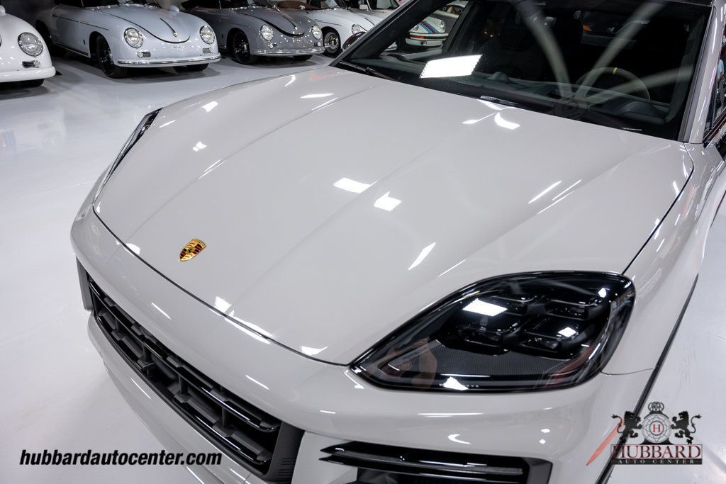 2024 Porsche Cayenne Turbo GT  - 22940139 - 13