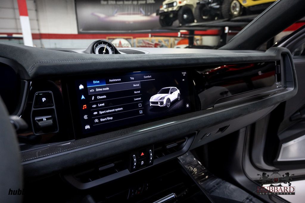 2024 Porsche Cayenne Turbo GT  - 22940139 - 21