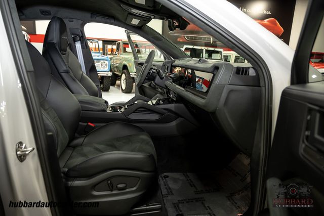 2024 Porsche Cayenne Turbo GT  - 22940139 - 23