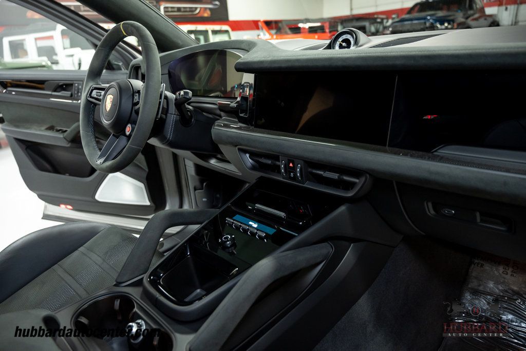 2024 Porsche Cayenne Turbo GT  - 22940139 - 26