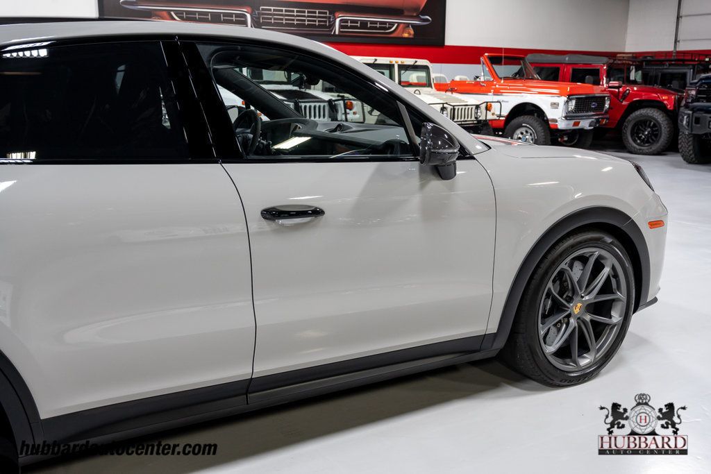 2024 Porsche Cayenne Turbo GT  - 22940139 - 32