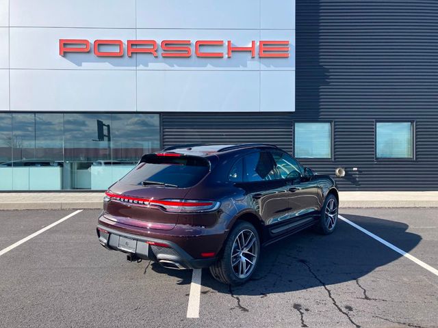 2024 Porsche Macan   - 22182140 - 9