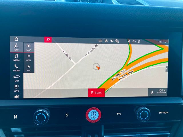 2024 Porsche Macan   - 22182140 - 18