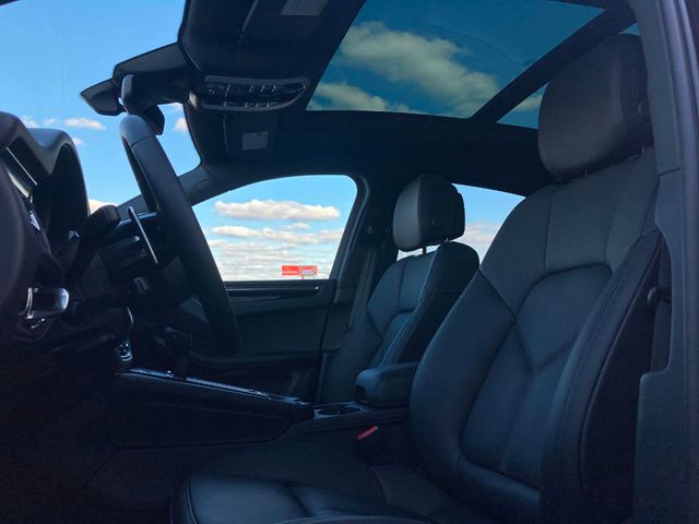 2024 Porsche Macan   - 22182140 - 4