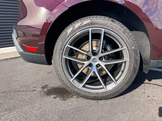 2024 Porsche Macan   - 22182140 - 8