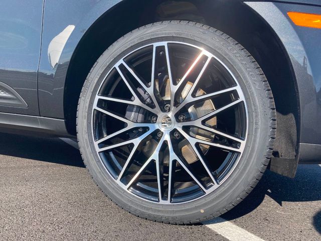 2024 Porsche Macan   - 22209310 - 9